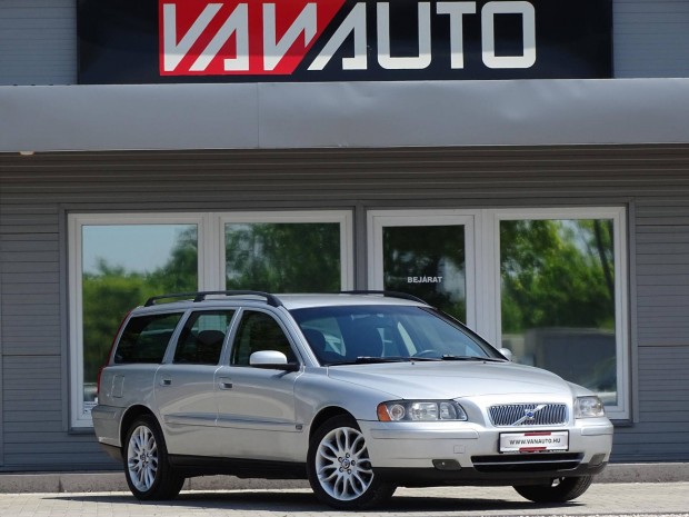 Volvo V70 2.4 D [D5] Kinetic Frissen'Szervizelt...